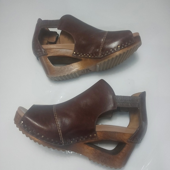 Dansko Brazilian Brown Leather Ankle Straps Women's Sandals Size 41 - Picture 9 of 16